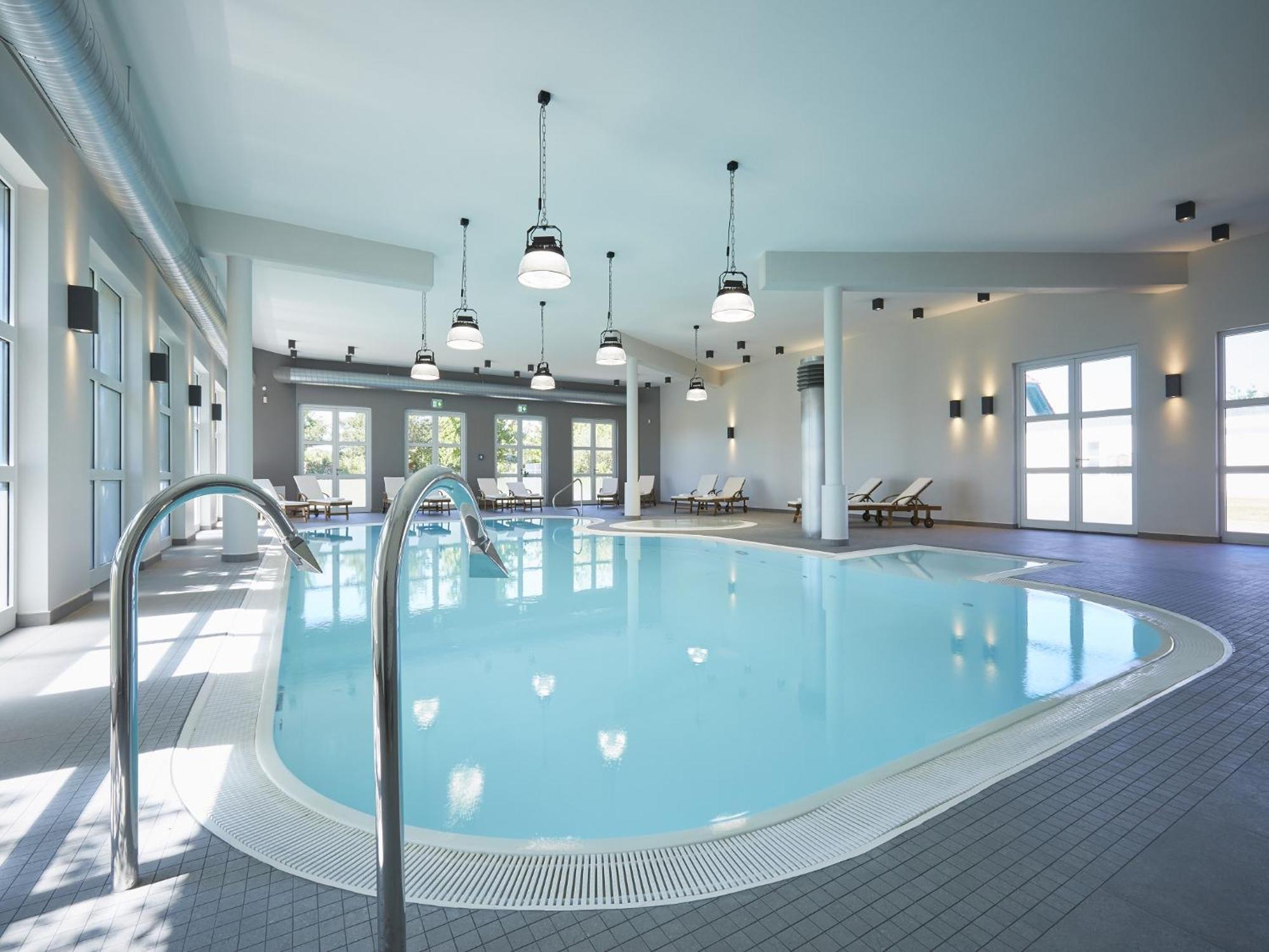 Reetland Am Meer - Luxusplus Reetdachvilla Mit 4 Schlafzimmern, Aussensauna, Loungebereich Und Kamin G07 Дранске Екстериор снимка